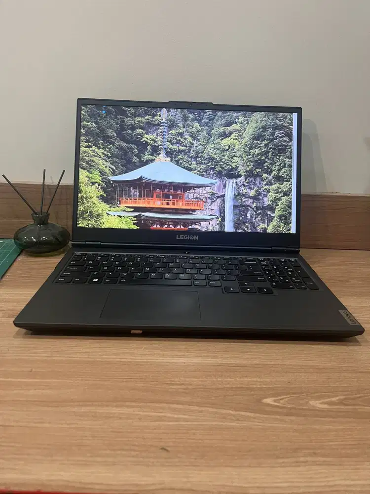 Lenovo Legion 5 Ryzen 5 GTX 1650 Ti 4GB - Laptop Pro Gaming & Editing