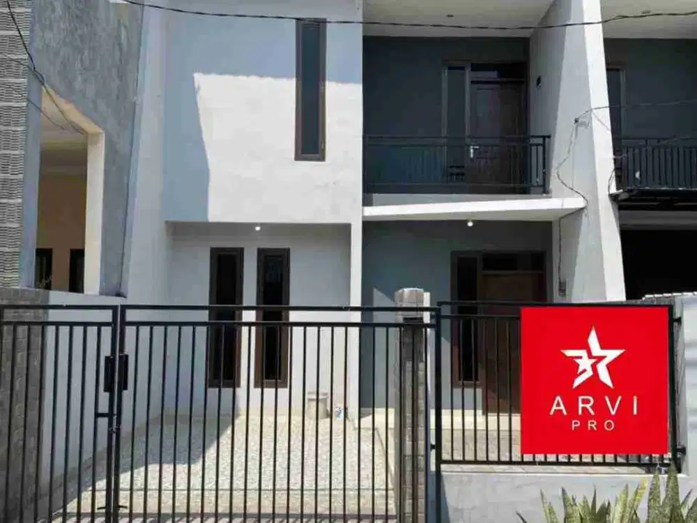 Rumah 2 Lantai, Strategis di Harapan Indah Bekasi