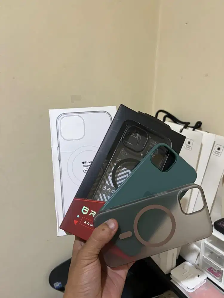 Sofcase original iphone 13