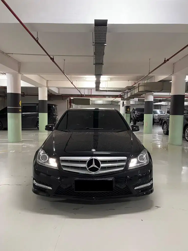 C250 AMG 2013 LOW KM