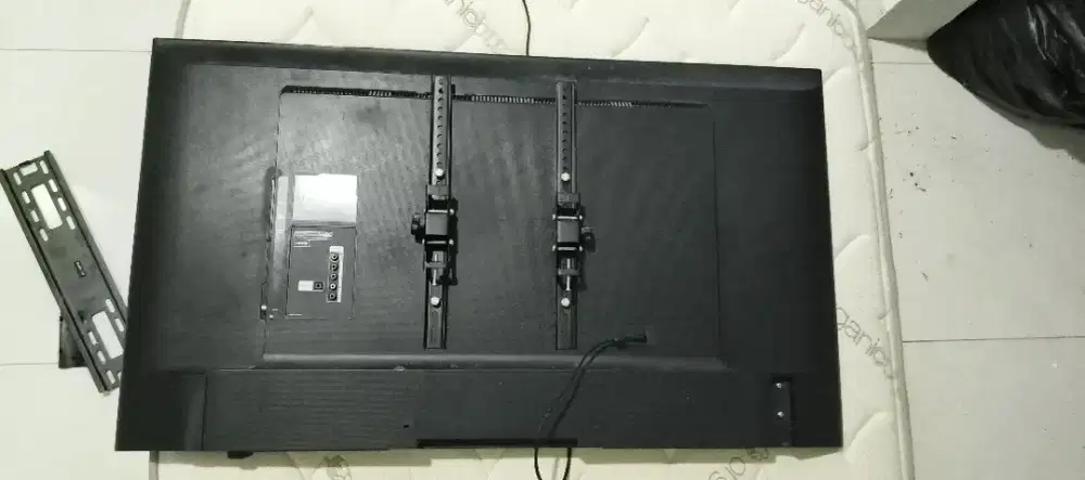 TV samsung 49M5050AK 49INCH NO MINUS LAYAR BESAR