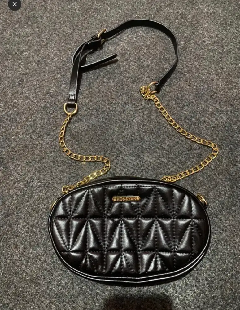 tas selempang kulit sintesis