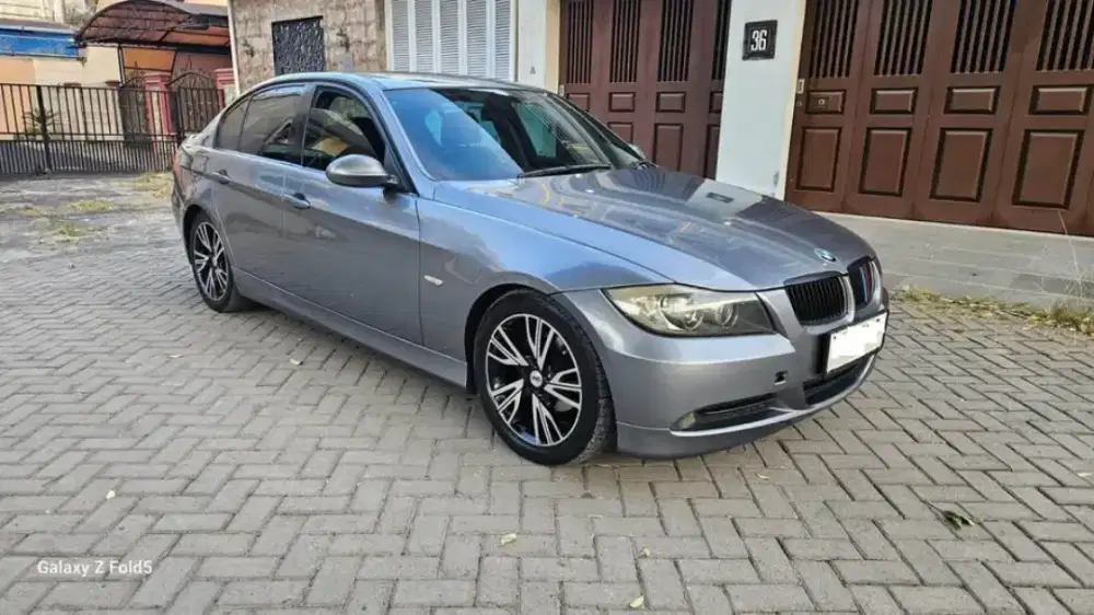 BMW 320i AT 2006