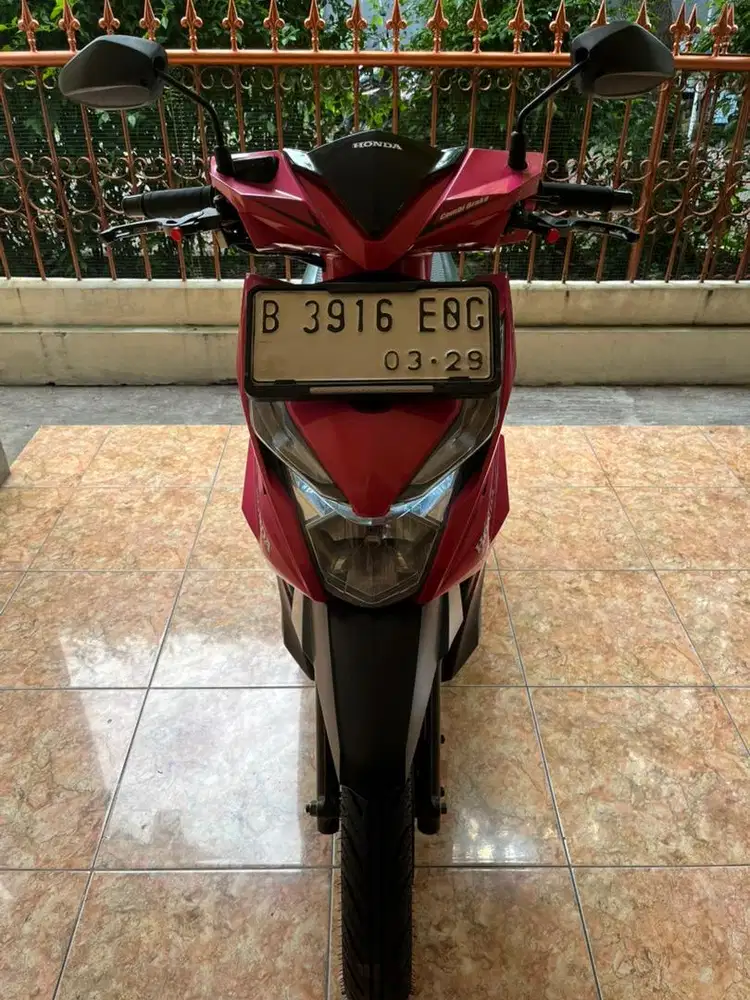 Beat Esp CBS ISS 2019 (Tipe Tertinggi) Hitam Magenta (tipe tertinggi)