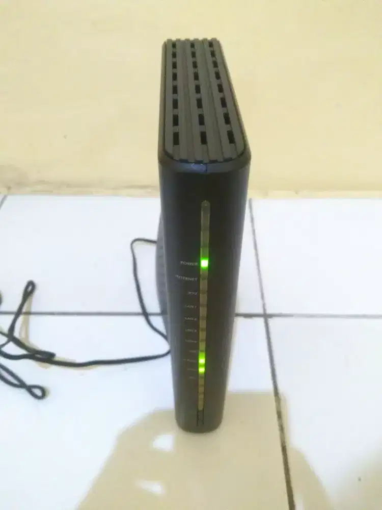 Singtel Wifi gigabit router AC plus .