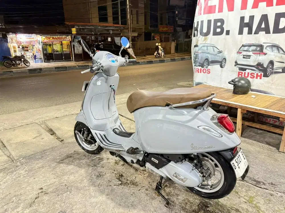 Piaggio vespa primavera