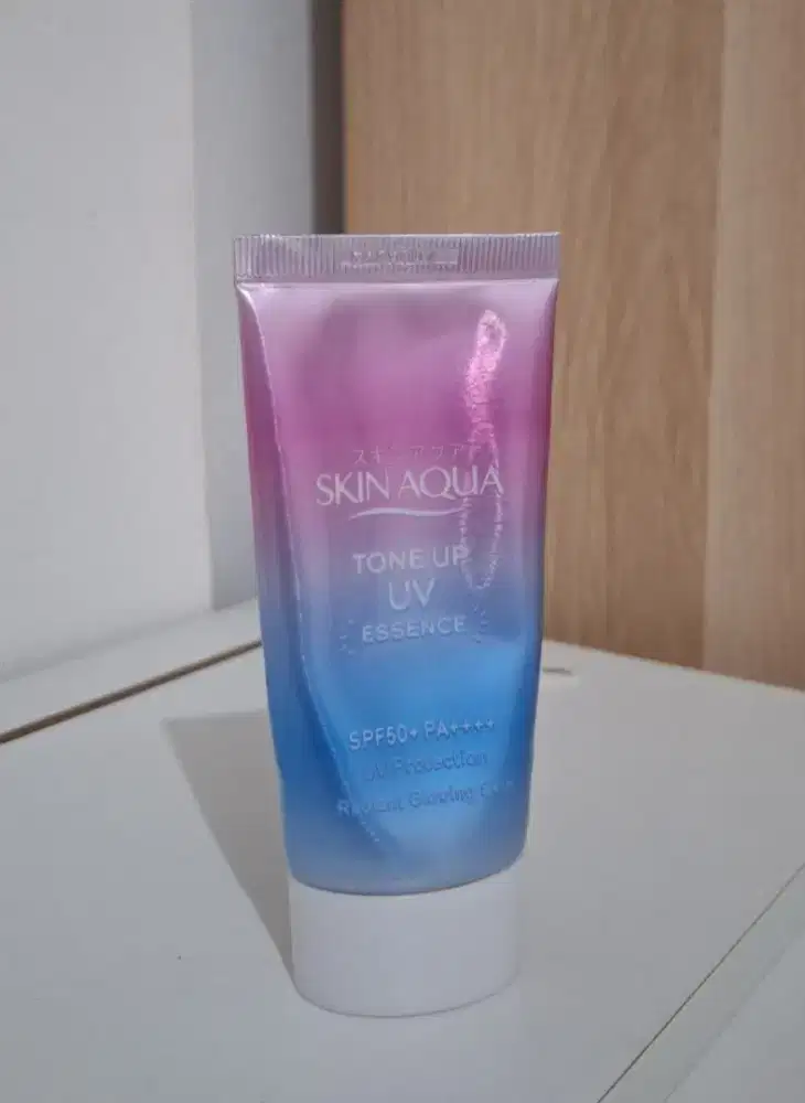 PRELOVED Sunscreen Skin Aqua Tone Up UV Essence 40gr