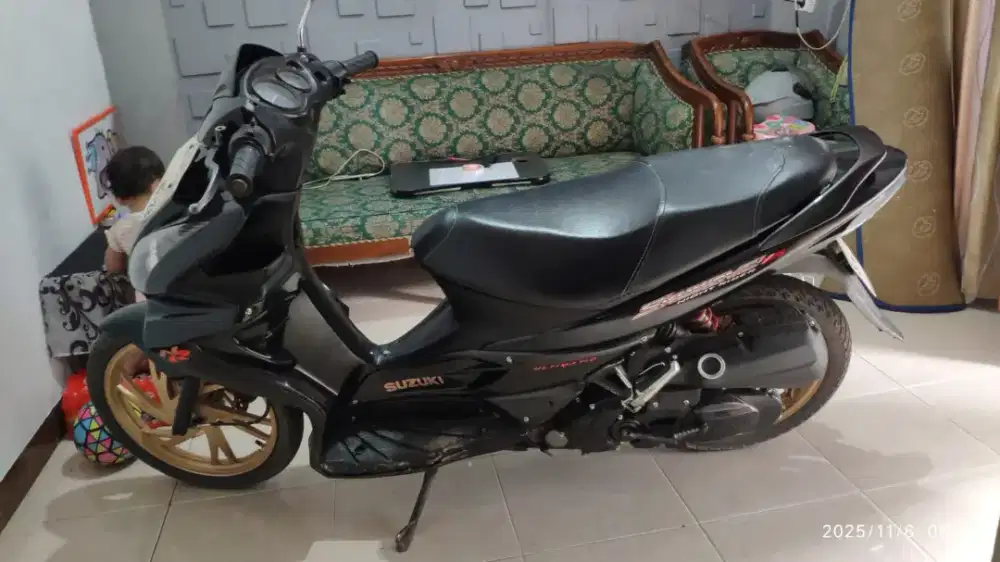 Suzuki skywave 125 tahun 2008