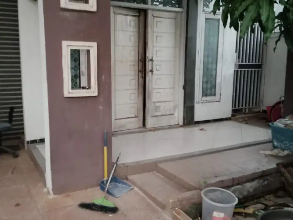 Dijual rumah di Perumahan Bulog 3, Pondok Gede, Pondok Melati, Bekasi.