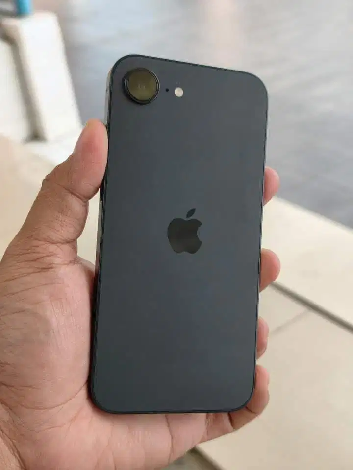 Iphone 16E 128Gb Simlocked