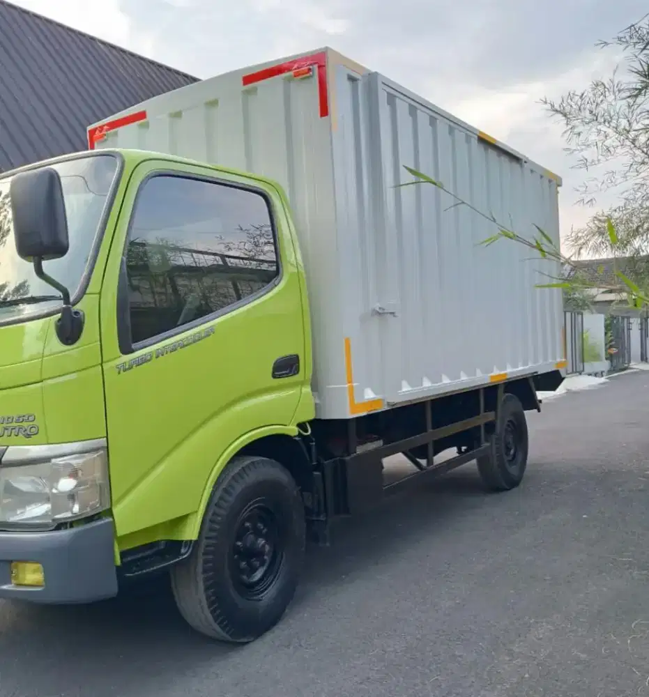 JOZZ !!! HINO DUTRO SDL 2015 ENGKEL LONG BOX BESI