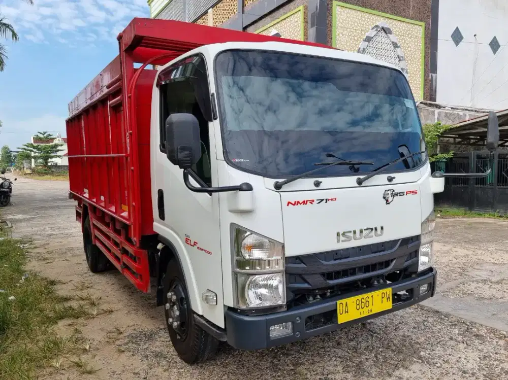 Isuzu Elf 125 PS NMR 71T HD 5.8 Tahun 2021 Kondisi Seperti Baru.
