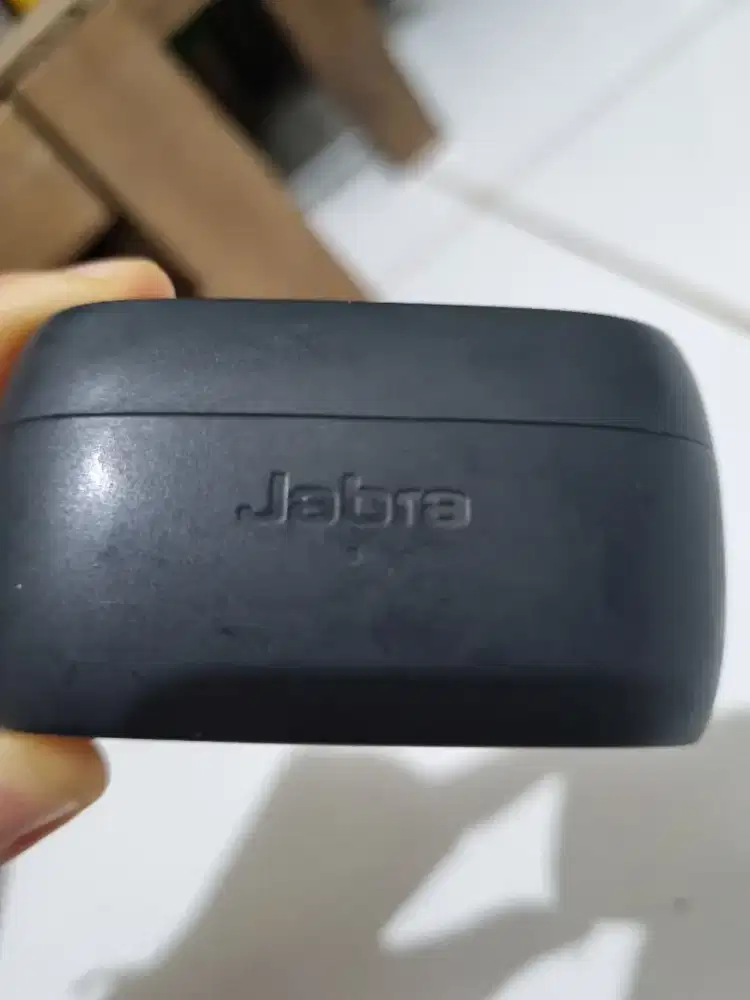 Jabra elite 3 earbuds