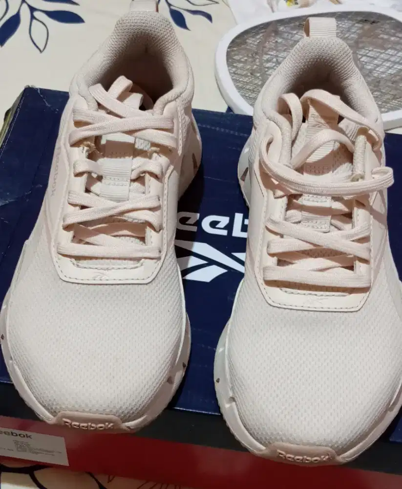 Reebok Zig Dynamica STR Woman Size 37