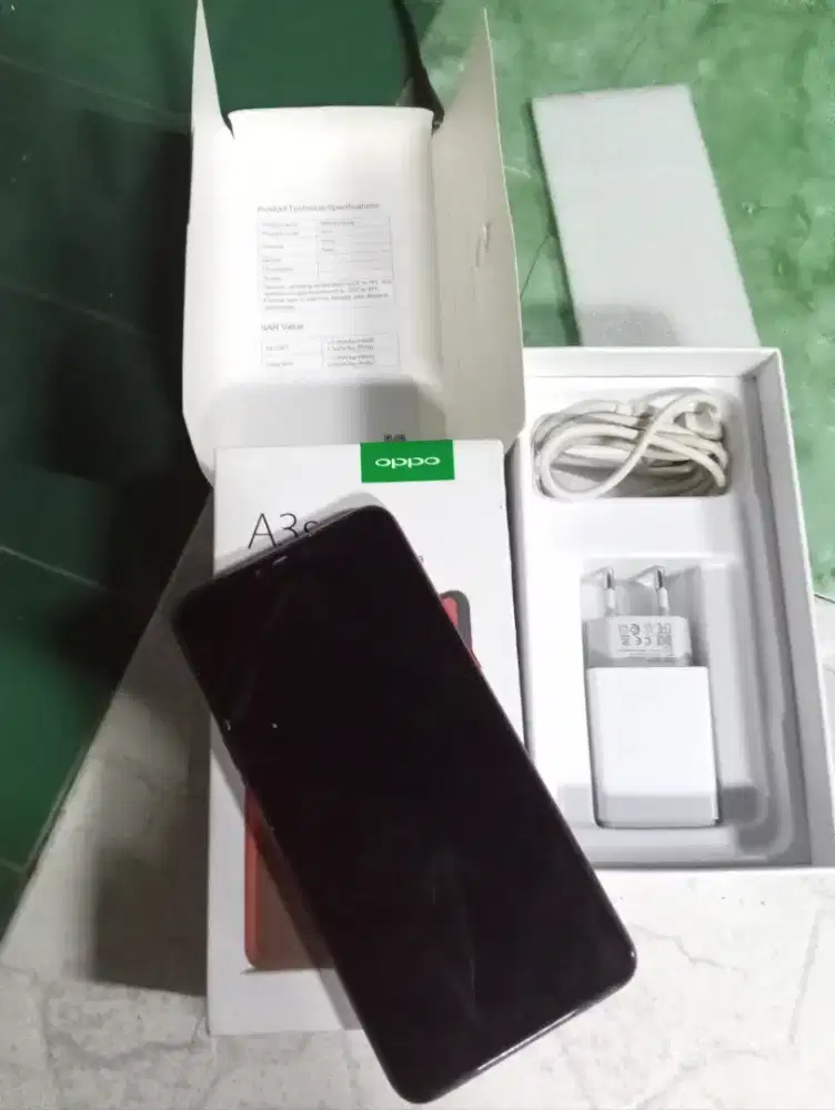 Oppo A3S . RAM 6/128