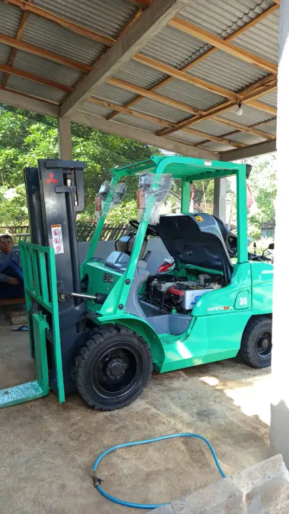 Forklift 3 Ton 2021 Mitsubishi siap kerja