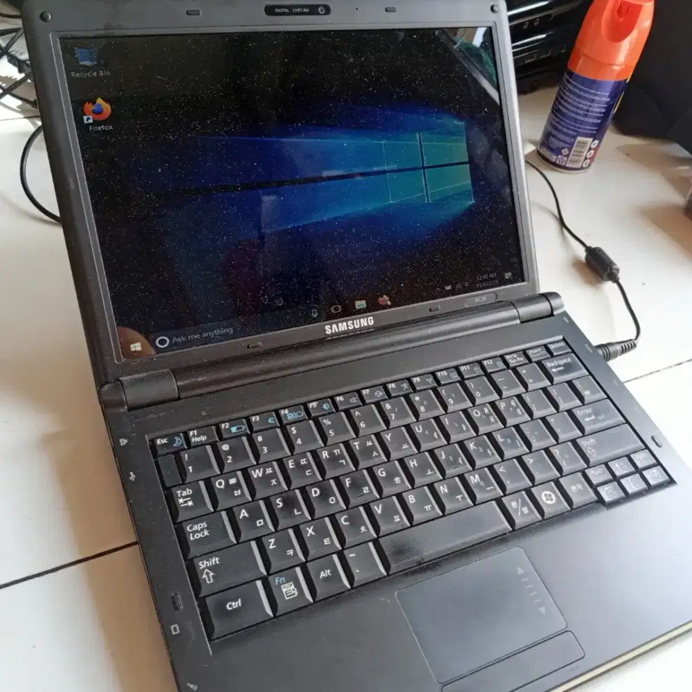 Notebook Samsung Layar 12 inch