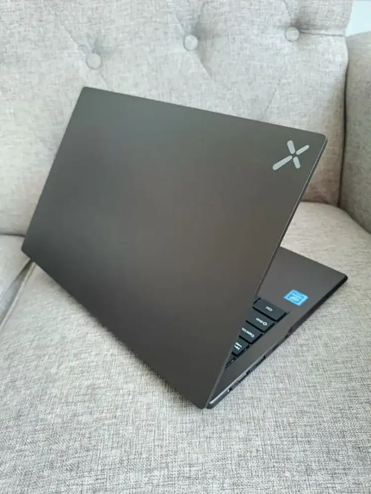 Laptop Axioo Hype 10 RAM 8GB SSD 256GB Slim