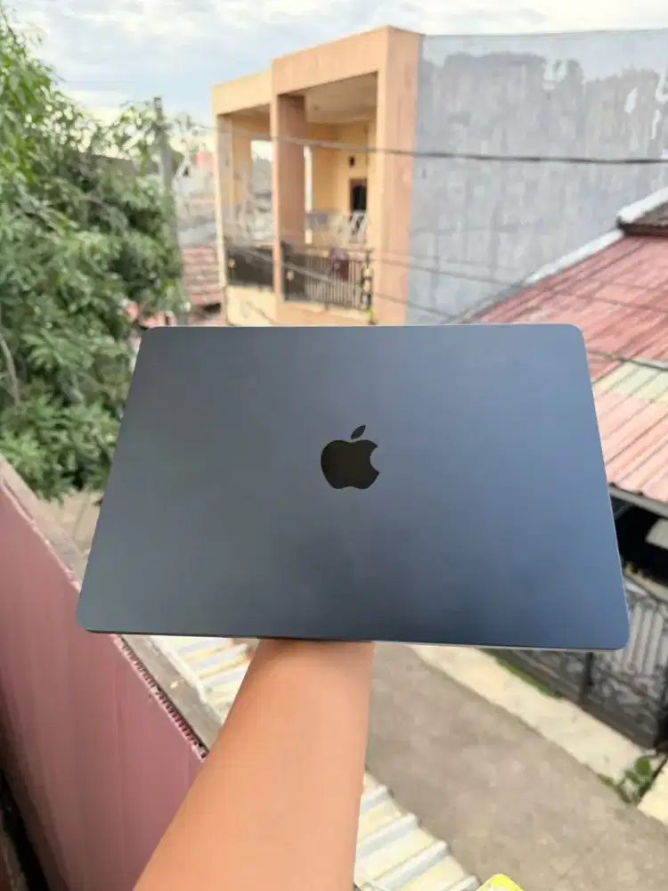 Macbook Air M2 2022 Pemakaian Pribadi