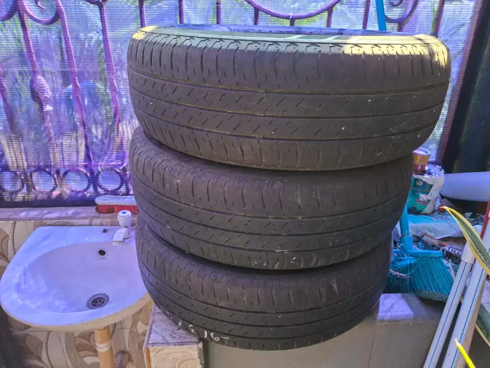 Ban Ring 15 bawaan Suzuki IGNIS