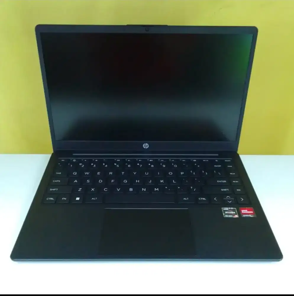Laptop Gaming HP 14 Ryzen 5-7520U Ram 8GB ssd 512 VGA Radeon brgransi