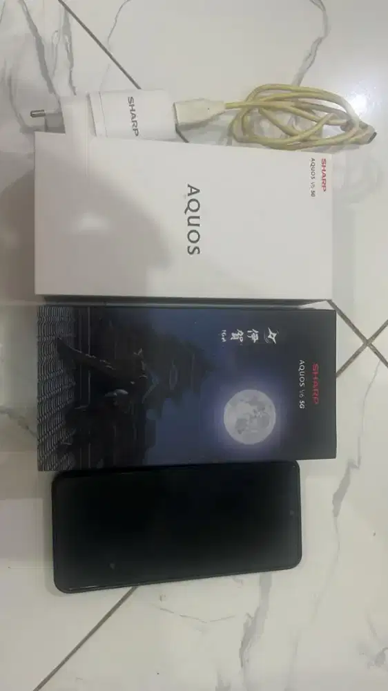 Sharp Aquos v6 5G Fullset