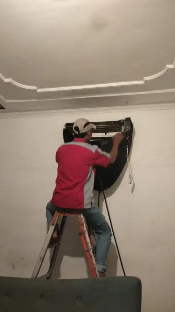PASANG AC, CUCI AC, SERVICE AC, TUKANG LISTRIK, MESIN CUCI DLL