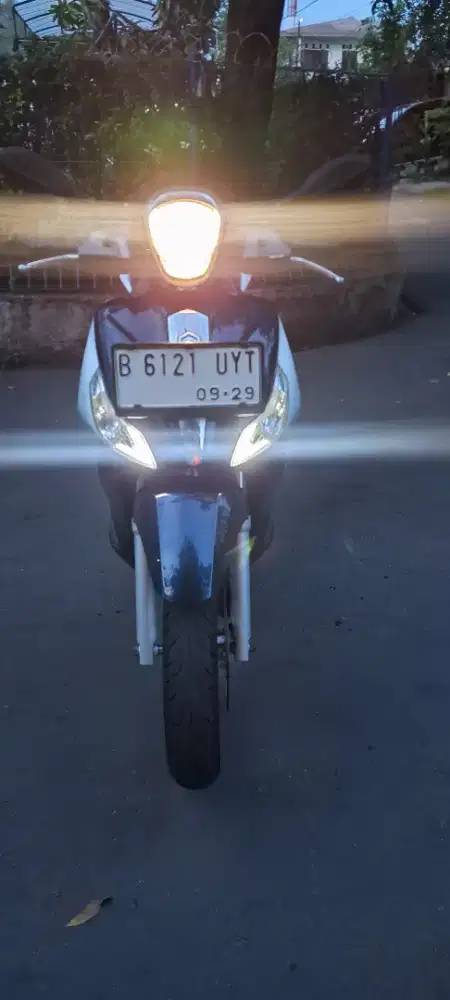 piaggio medley abs 2016 pajak panjang motor rawatan km rendah