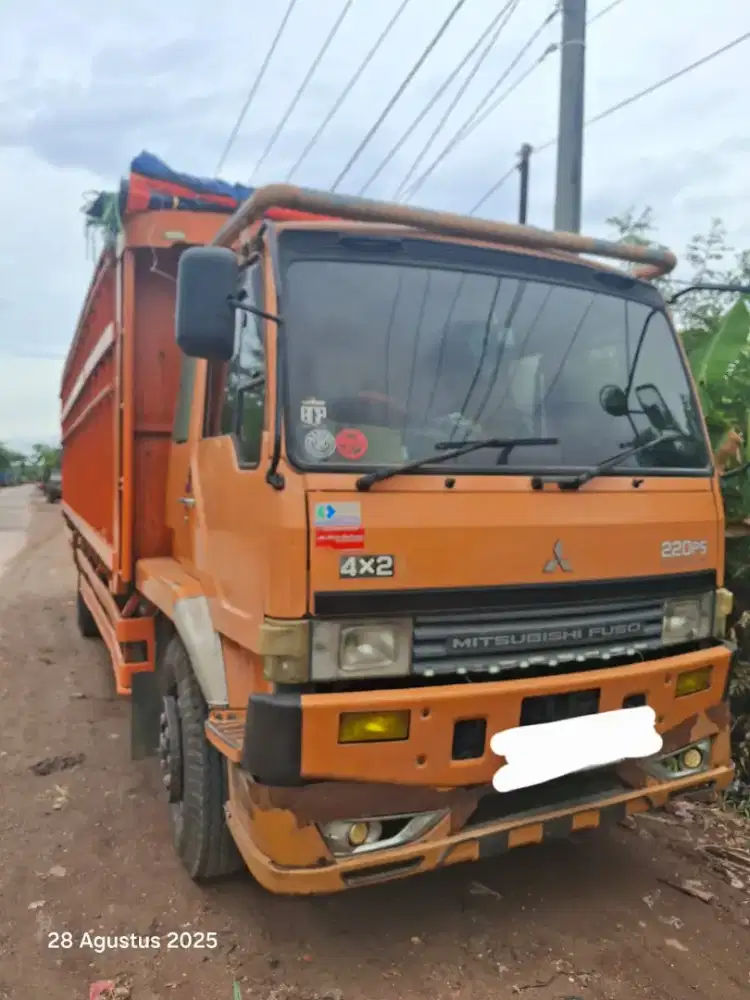 DIJUAL MITSHUBISHI FUSO 220PS L 2013
