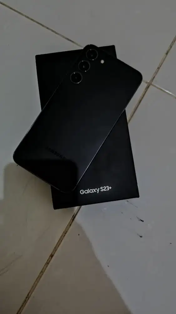 Samsung s23 plus 8/512 fulset nominus