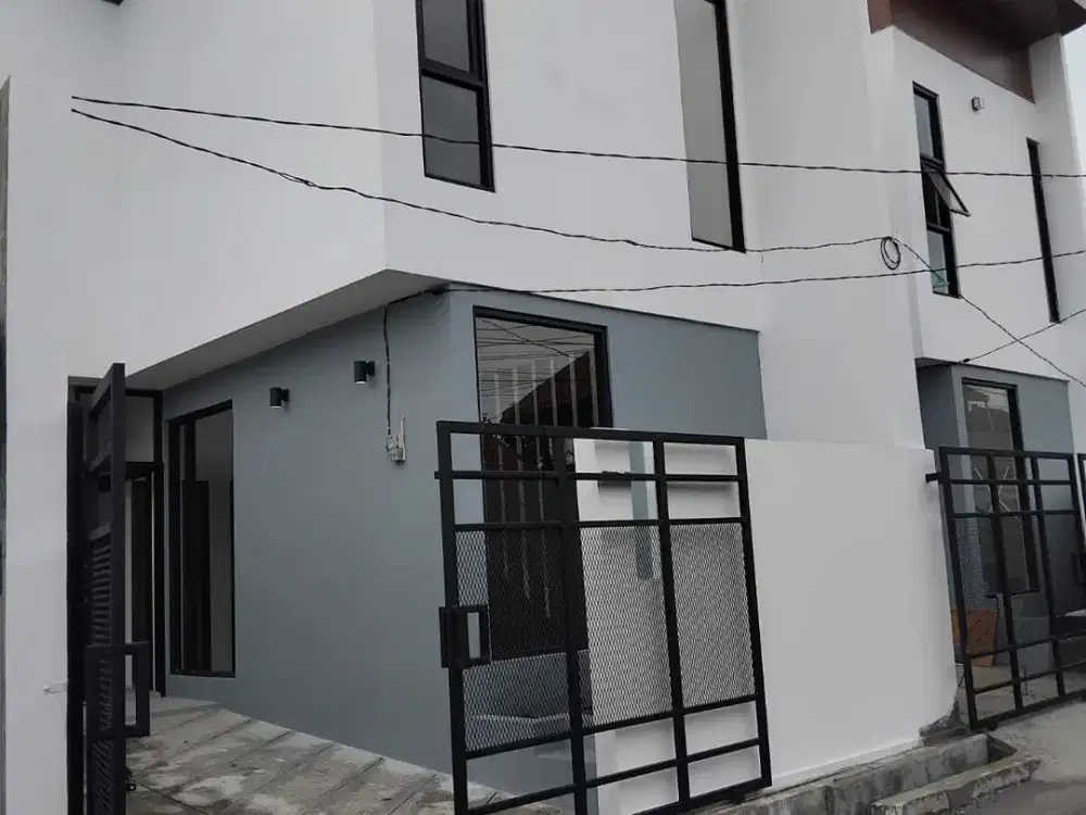 Jual Rumah 2 lantai minimalis Bagus Saturnus Margahayu raya.Strategis!