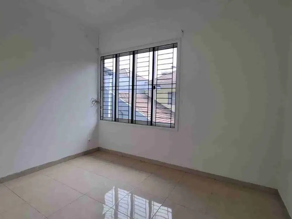 Di Jual Cepat Rumah siap huni tidak banjir strategis samping Tol