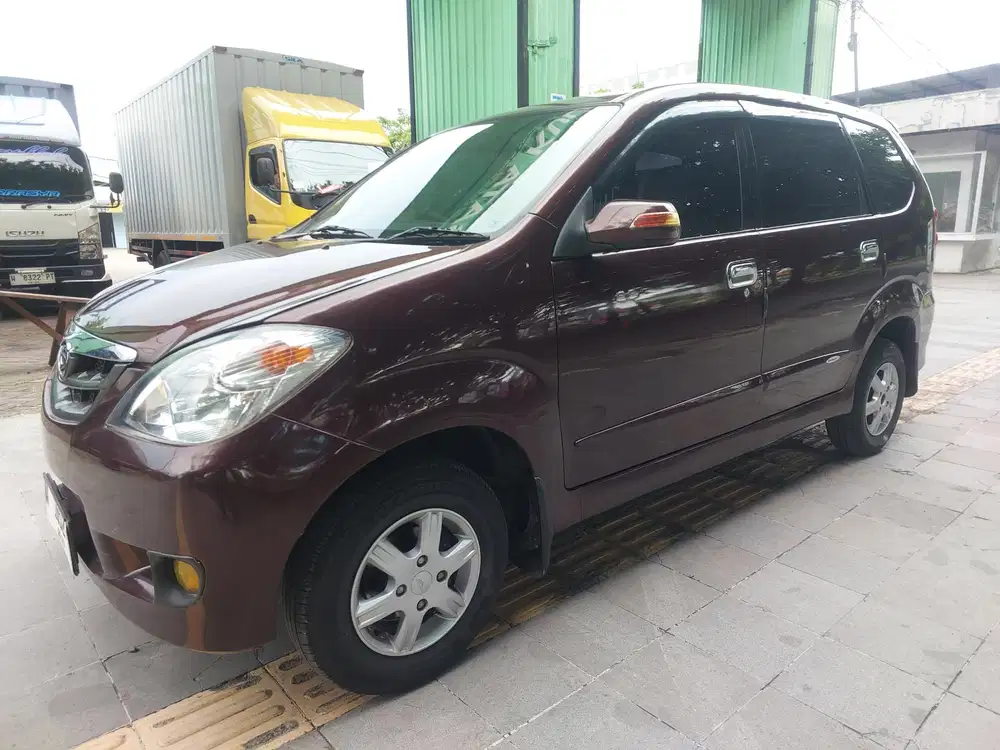 Daihatsu Xenia 2010 Bensin
