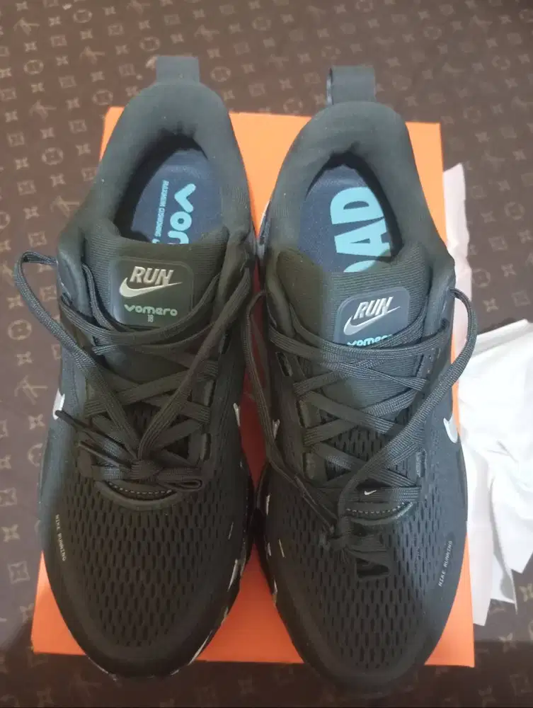 Dijual Nike Vomero 18