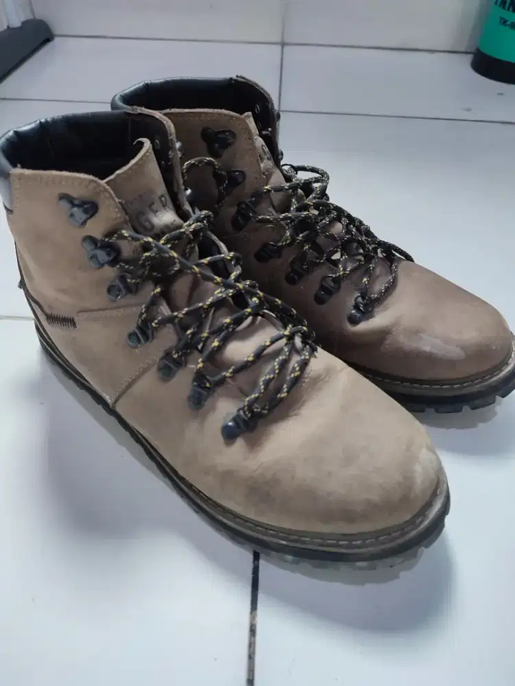 SEPATU ORIGINAL EIGER 1989 XAVANTE