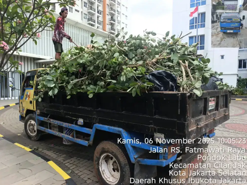 Jasa buang puing dan tanah