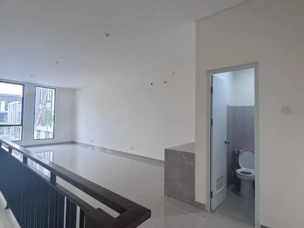 Ruko 2 Lantai Dengan Solar Panel di Kawasan CBD Gading Serpong, Verona Junction Tangerang