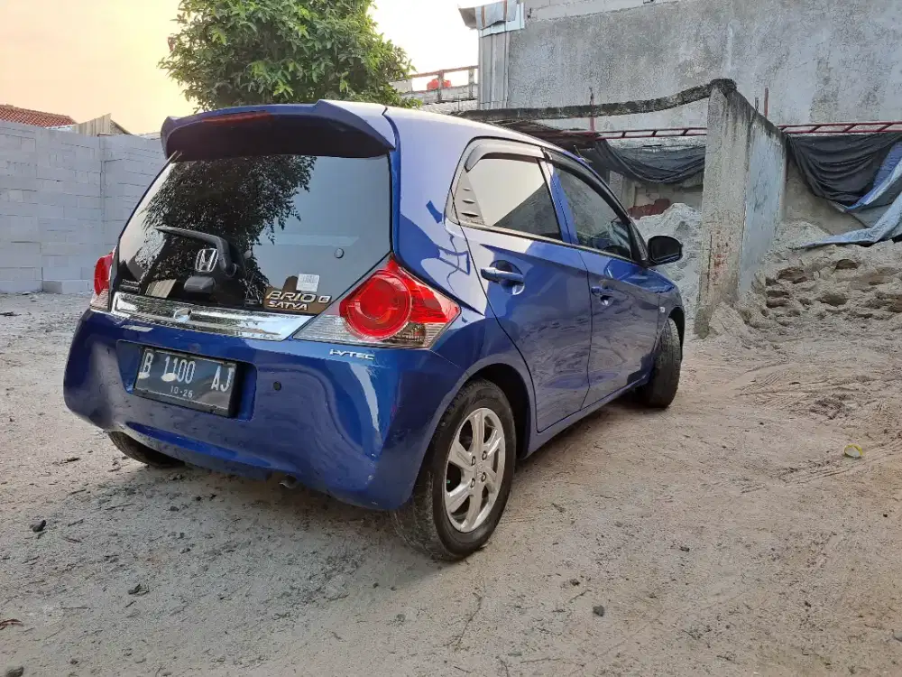 Honda Brio Matic  low odo, warna rare