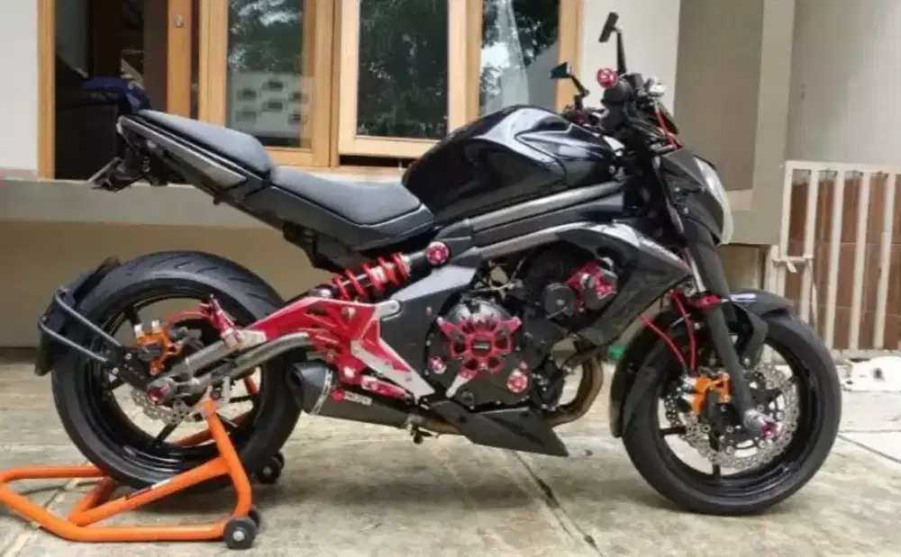 Jual bosan er6n th.2012 terawat kelistrikan & mesin aman no crash