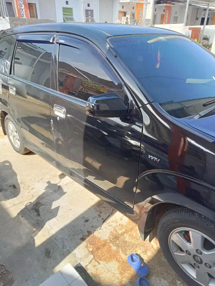 Toyota Avanza 2010 Bensin