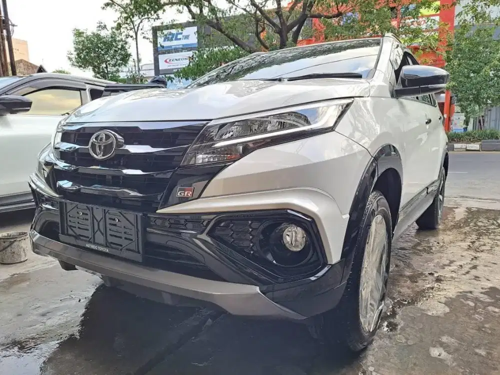 Jual RUGI! 100% Baru RUSH GR SPORT 2025 bergaransi toyota 3th 1.5S trd