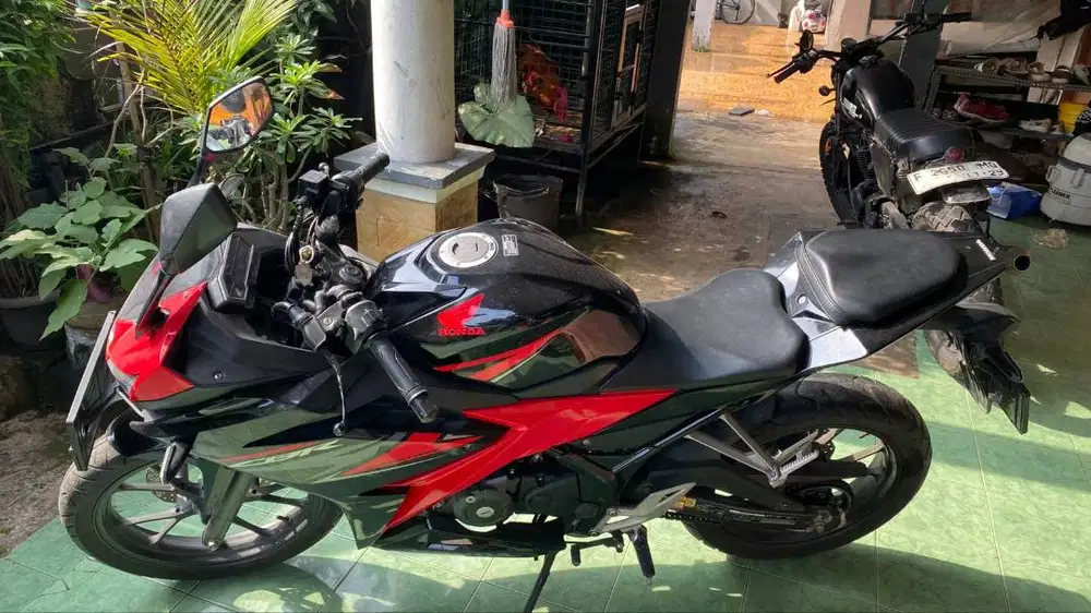 Honda CBR 150R Tahun 2019 – Kondisi Siap Pakai