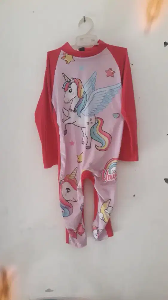 Baju renang anak usia 3-4thn
