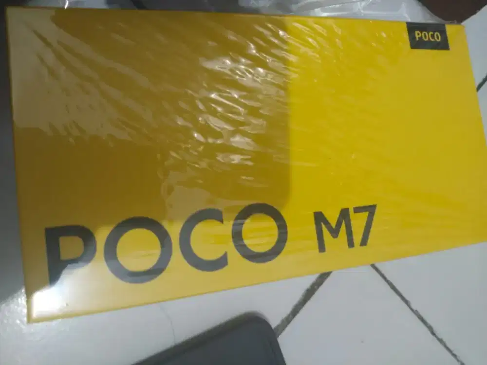 Poco m7 8/256 warna silver