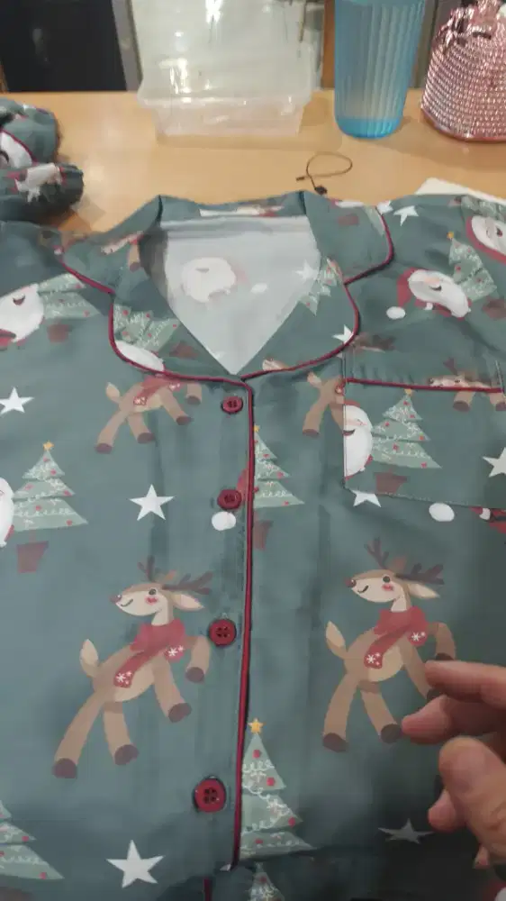 Di cari penjahit baju piyama