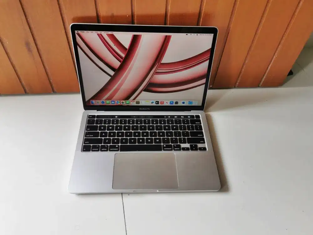 Macbook Pro 2020 13inch Core i7 16GB 1TB