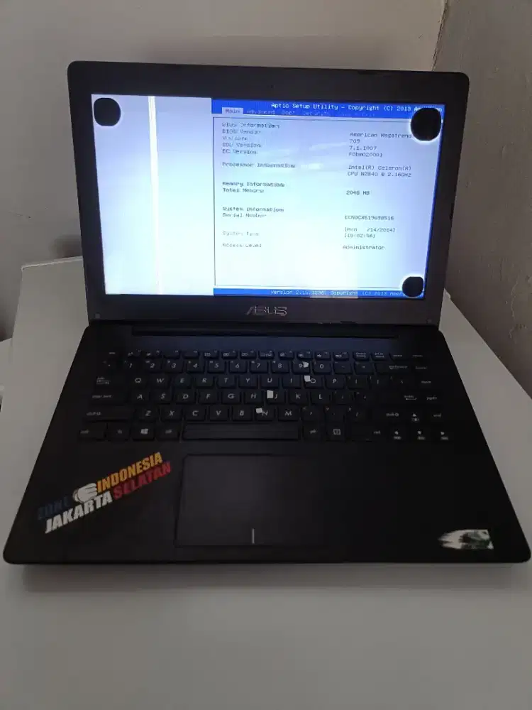 AZUS  Laptop  14