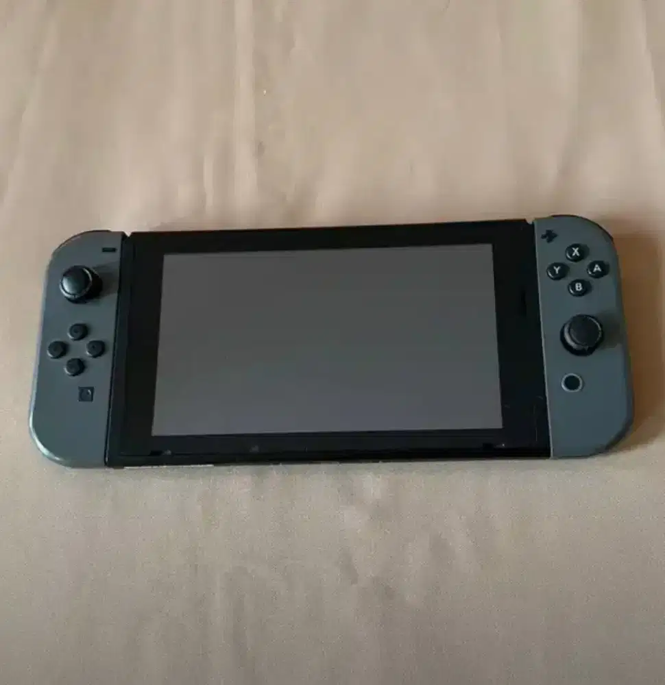 [JUAL] Nintendo Switch Grey kondisi 99% Dijamin Perfect