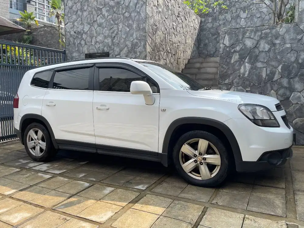 Chevrolet Orlando 2012 Low KM 40rb – Kondisi Istimewa!