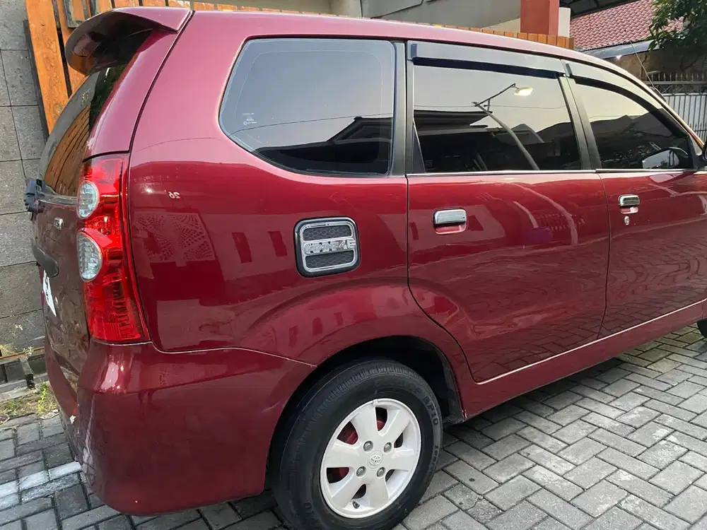 Toyota Avanza 2004 Bensin